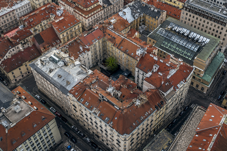 apartment-building-with-a-building-permit-in-prague-1-for-sale